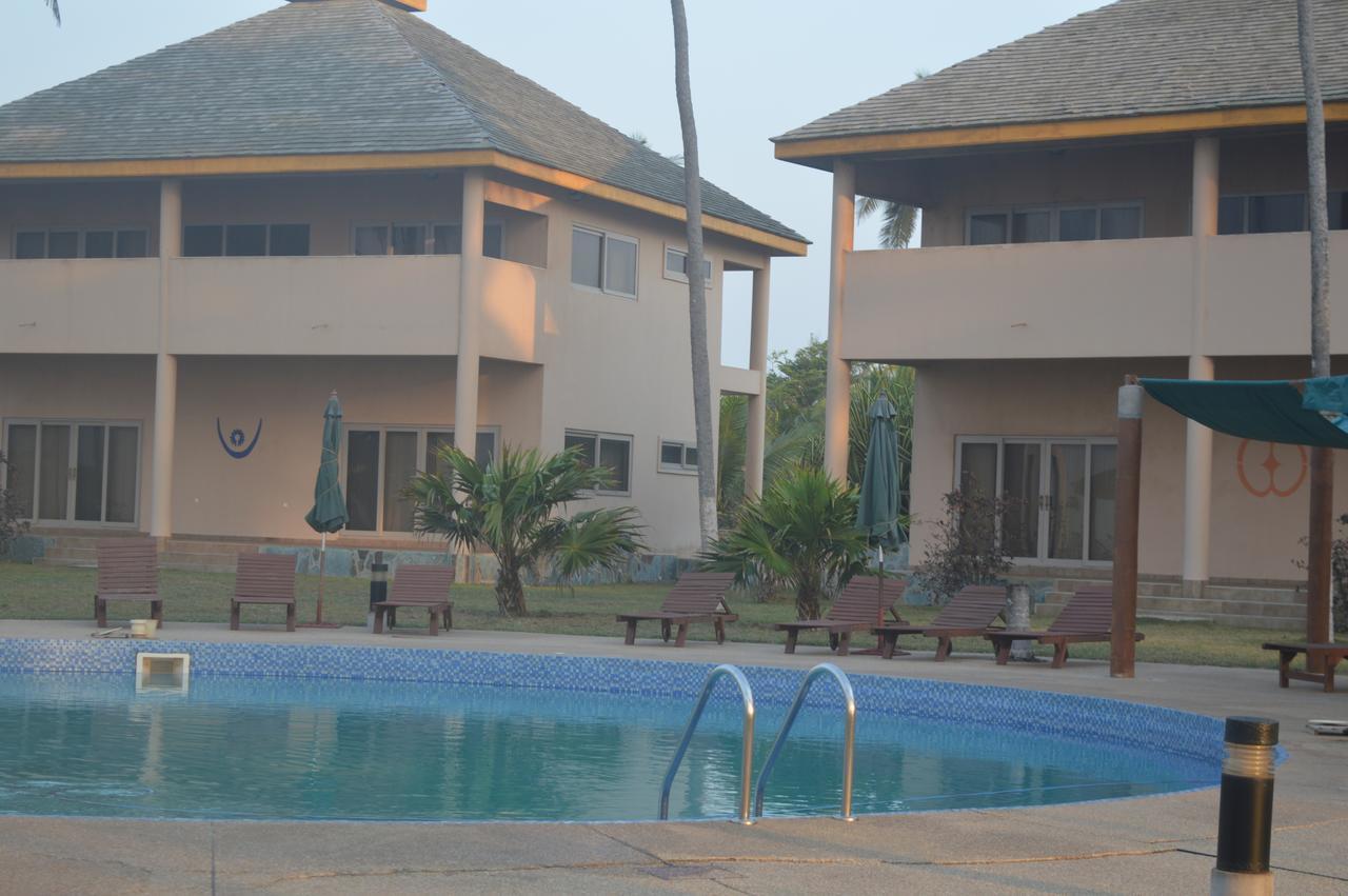 Elmina Bay Resort Exterior photo